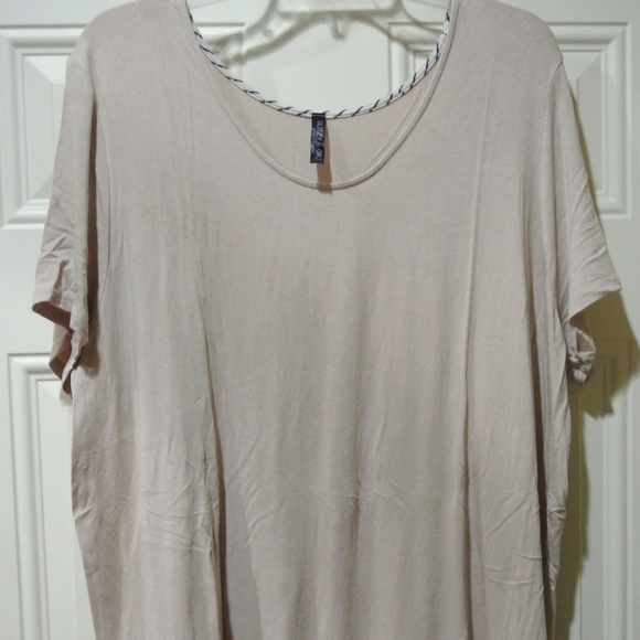 glitzy girlz Tops - womens xl pink snake print shirt